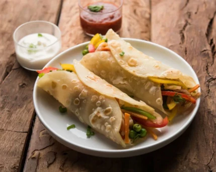 EGG MUTTON SEEKH ROLL